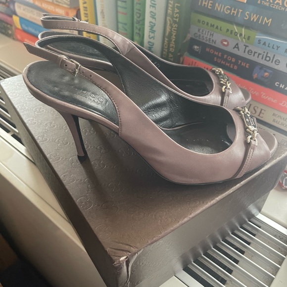 Gorgeous leather Gucci slingbacks - Picture 4 of 4